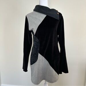 Boho Chic Tunic or mini dress Black and Gray Women’s Large